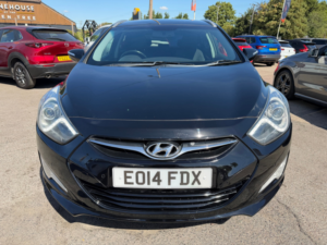 2014 Hyundai I40 1.7 Crdi Style Estate 5dr Diesel Auto Euro 5 (136 Ps) in Black — image 2