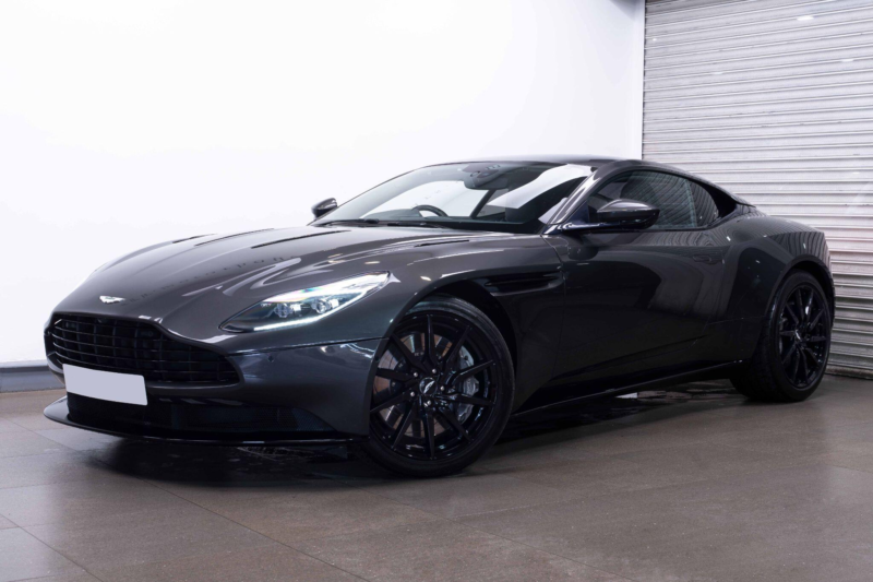 2017 Aston Martin Db11 5.2 V12 Auto Euro 6 (s/s) 2dr in Silver — image 1