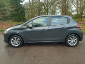 2016 Peugeot 208 1.2 Puretech Active in Grey — image 3