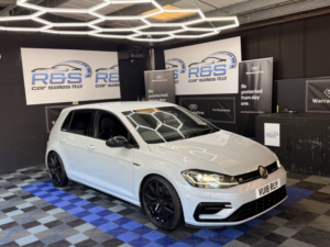 2018 Volkswagen Golf 2.0 Tsi R in Silver — image 3