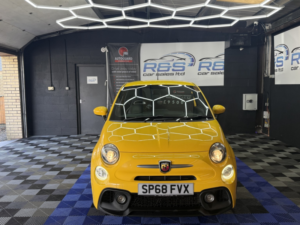 2018 Abarth 595 1.4 595 1.4 Tjet 145hp in Yellow — image 4