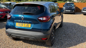 2018 Renault Captur 1.5 Dci Energy Iconic Edc Euro 6 (s/s) 5dr in Blue — image 4