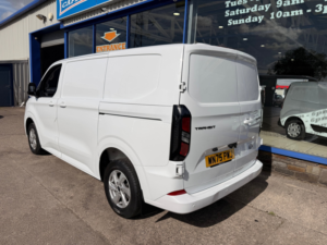 2025 Ford Transit Custom 2.0 320 Ecoblue Limited Panel Van 5dr Diesel Manual L1 H1 Euro 6 136 Ps in White — image 4
