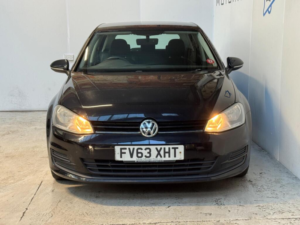 2013 Volkswagen Golf 1.2 Tsi Bluemotion Tech S Euro 5 (s/s) 5dr in Black — image 2