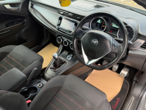 2016 Alfa Romeo Giulietta 1.4 Tb Multiair Speciale Euro 6 (s/s) 5dr in Grey — image 2