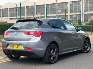 2016 Alfa Romeo Giulietta 1.4 Tb Multiair Speciale Euro 6 (s/s) 5dr in Grey — image 4