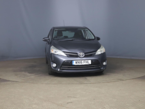 2016 Toyota Verso 1.6 D-4d Trend Euro 6 (s/s) 5dr in Grey — image 2