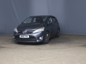 2016 Toyota Verso 1.6 D-4d Trend Euro 6 (s/s) 5dr in Grey — image 3
