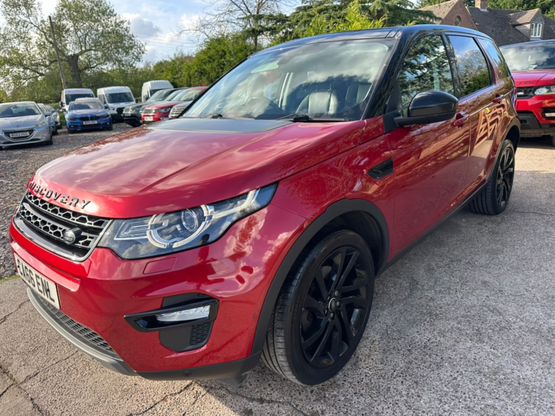 2017 Land Rover Discovery Sport 2.0 Td4 Hse Black in Red — image 1