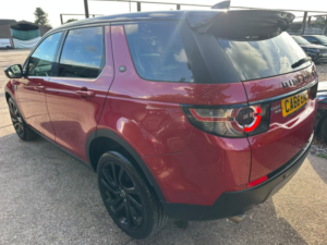 2017 Land Rover Discovery Sport 2.0 Td4 Hse Black in Red — image 3
