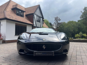2011 Ferrari California 4.3 in Black — image 4