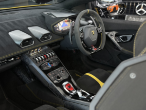 2019 Lamborghini Huracan 5.2 V10 Lp 640-4 Performante in Yellow — image 3