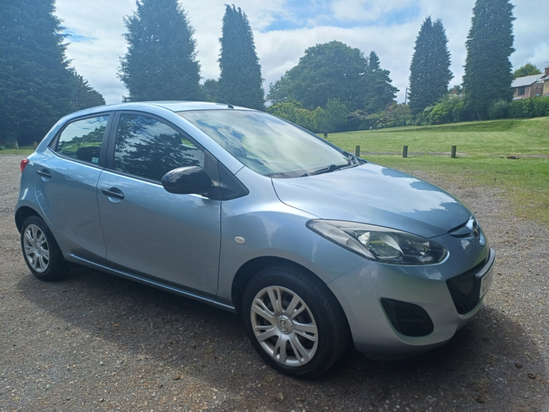 2013 Mazda Mazda2 1.3 Ts in Blue — image 1