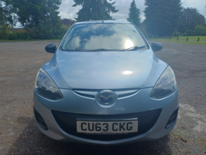 2013 Mazda Mazda2 1.3 Ts in Blue — image 2