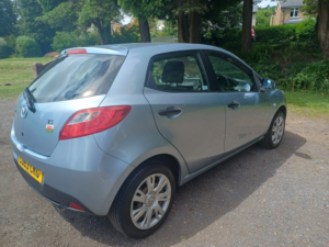 2013 Mazda Mazda2 1.3 Ts in Blue — image 4