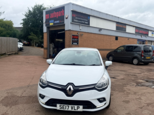 2017 Renault Clio 1.2 Dynamique Nav 1.2 16v 75 in White — image 3