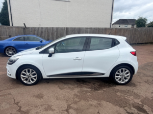 2017 Renault Clio 1.2 Dynamique Nav 1.2 16v 75 in White — image 6