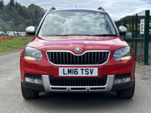2016 Skoda Yeti 1.2 Tsi Se in Red — image 2