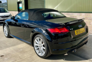 2015 Audi Tt 2.0 Tdi Ultra Sport Roadster Euro 6 (s/s) 2dr in Black — image 2
