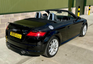 2015 Audi Tt 2.0 Tdi Ultra Sport Roadster Euro 6 (s/s) 2dr in Black — image 5