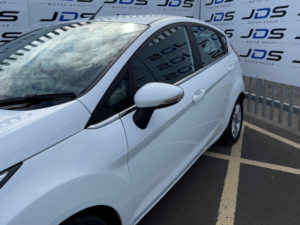 2015 Ford Fiesta 1.0t Ecoboost Zetec Hatchback 5dr Petrol Manual Euro 6 (s/s) (100 Ps) in White — image 4