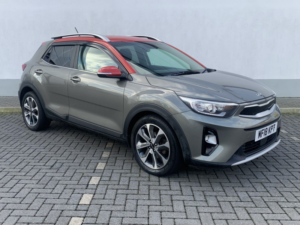 2018 Kia Stonic 1.6 Crdi First Edition 5-Door in Grey — image 3