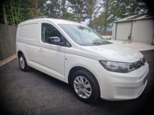 2022 Volkswagen Caddy 2.0 Tdi C20 Commerce Pro in White — image 3