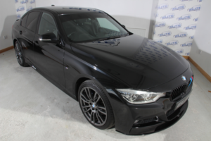 2017 BMW 3 Series 3.0 330d M Sport Saloon 4dr Diesel Auto Xdrive Euro 6 (s/s) (258 Ps) in Black — image 4