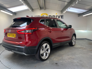 2018 Nissan Qashqai 1.2 Dig-T Tekna SUV 5dr Petrol Manual Euro 6 (s/s) (115 Ps) in Red — image 6