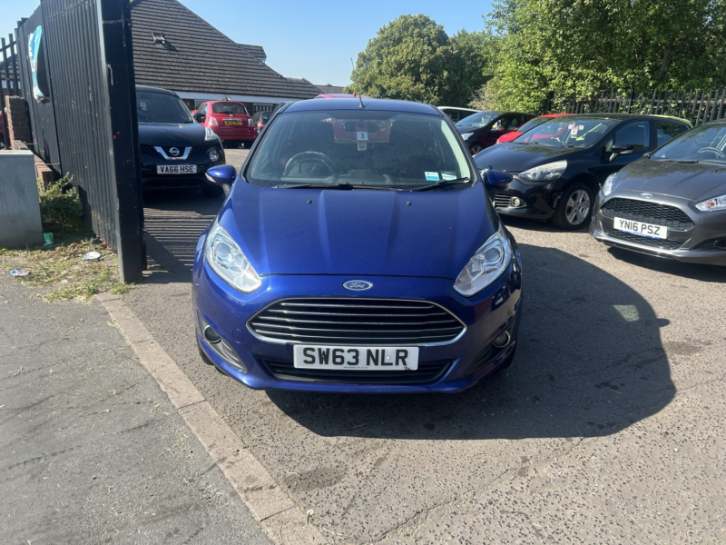 2014 Ford Fiesta 1.0 T Ecoboost Zetec in Blue — image 1