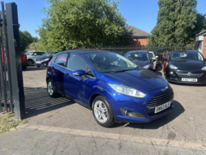 2014 Ford Fiesta 1.0 T Ecoboost Zetec in Blue — image 6