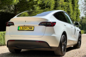 2024 Tesla Model Y Auto Rwd 5dr in White — image 3
