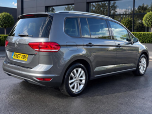 2017 Volkswagen Touran 1.6 Tdi Se Euro 6 (s/s) 5dr in Grey — image 5