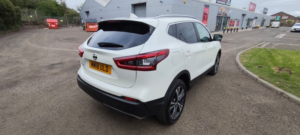 2018 Nissan Qashqai 1.6 Dci N-Connecta SUV 5dr Diesel Xtron Euro 6 (s/s) (130 Ps) in White — image 5