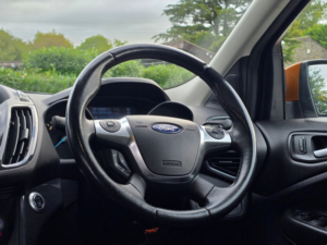 2015 Ford Kuga 2.0 Tdci Titanium SUV 5dr Diesel Powershift AWD Euro 6 (s/s) (180 Ps) in Orange — image 6