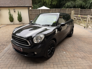 2014 MINI Paceman 1.6 Cooper Paceman in Black — image 3