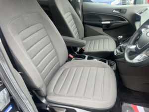 2021 Ford Grand Tourneo Connect 1.5 Tourneo Connect Titanium Grand Tourneo 1.5l Ecoblue 120ps Fwd 6 Speed Manual in Grey — image 4