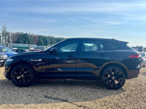2018 Jaguar F-Pace 2.0 D180 R-Sport Auto AWD Euro 6 (s/s) 5dr in Black — image 5