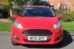 2015 Ford Fiesta 1.25 Zetec Euro 6 3dr in Red — image 2