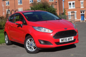 2015 Ford Fiesta 1.25 Zetec Euro 6 3dr in Red — image 3