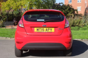 2015 Ford Fiesta 1.25 Zetec Euro 6 3dr in Red — image 5
