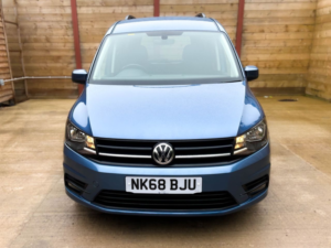2018 Volkswagen Caddy Maxi Life 4 SEAT Auto Wheelchair Accessible Disabled Access Vehicle Wav in Blue — image 6