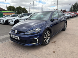 2017 Volkswagen Golf 1.4 Tsi 8.7kwh Gte Advance DSG Euro 6 (s/s) 5dr in Blue — image 5