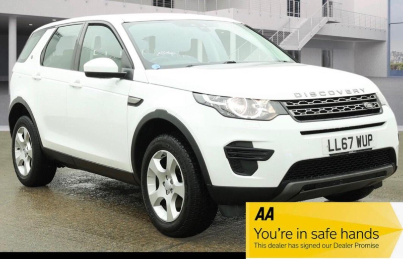 2017 Land Rover Discovery Sport 2.0 Ed4 Se Euro 6 (s/s) 5dr (5 Seat) in White — image 1