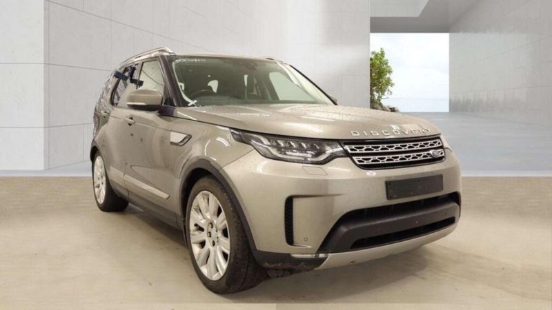 2017 Land Rover Discovery 3.0 Td V6 Hse Luxury Auto 4WD Euro 6 (s/s) 5dr in Silver — image 1