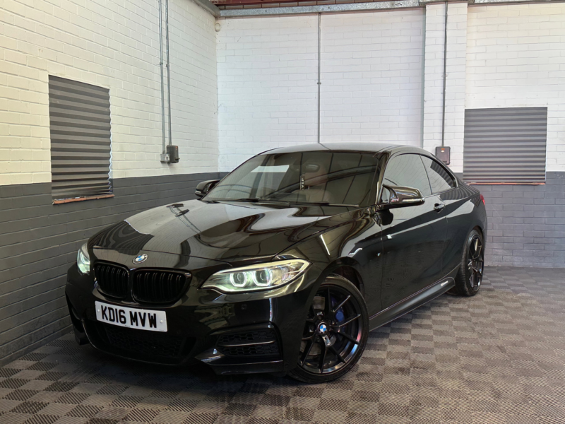 2016 BMW 2 Series 3.0 M240i Coupe 2dr Petrol Auto Euro 6 (s/s) (340 Ps) in Black — image 1