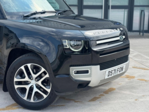 2022 Land Rover Defender 110 3.0 D250 Mhev Xs Edition Auto 4WD Euro 6 (s/s) 5dr in Black — image 3