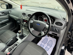 2010 Ford Focus 2.0 Tdci Titanium in Black — image 5