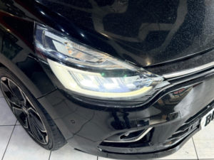 2018 Renault Clio 1.5 Signature Nav Dci 90 in Black — image 3