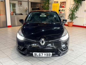 2018 Renault Clio 1.5 Signature Nav Dci 90 in Black — image 4